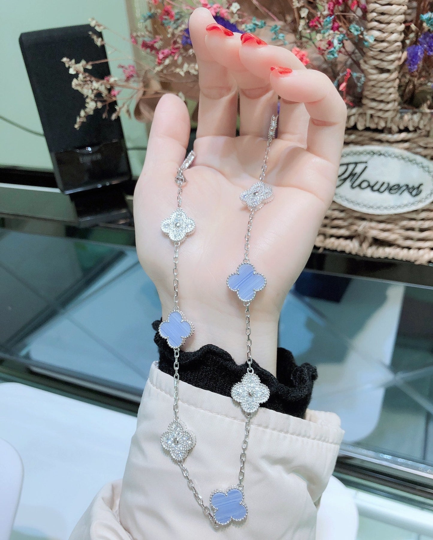 [BloomBling]CLOVER 10 MOTIFS CHALCEDONY DIAMONDS SILVER NECKLACE