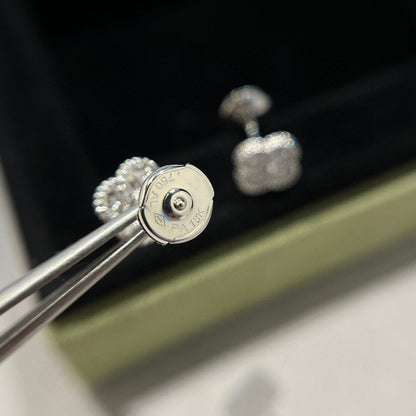 [BloomBling]CLOVER MINI DIAMOND STUD EARRINGS