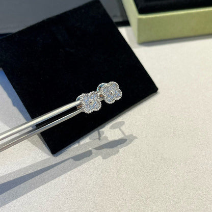 [BloomBling]CLOVER MINI DIAMOND STUD EARRINGS