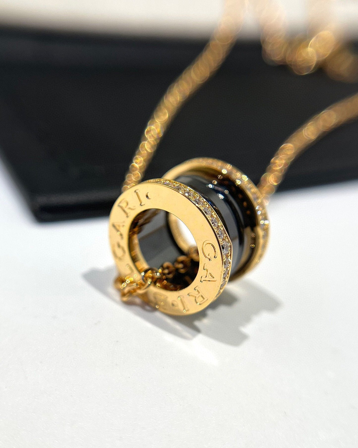 [BloomBling]ZERO 1 BLACK CERAMIC DIAMOND PINK GOLD NECKLACE